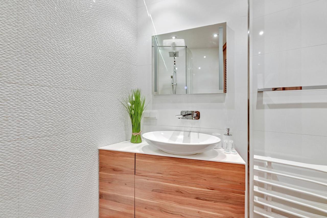 Wave Apartments - Mariacka Old Town Gdansk Luaran gambar